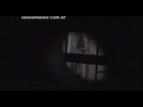 ❤️ Blondie hè videoregistrata in segretu da un voyeur di u quartieru nascostu daretu à i mattoni cavi ❤️❌ Porno fb à noi ❌❤